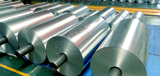 “安全、衛(wèi)生、環(huán)保”8011鋁箔餐盒料墊付傳統(tǒng)一次性餐盒